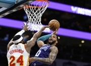 米兰体育,-黄蜂击败老鹰取得三连胜的简单介绍