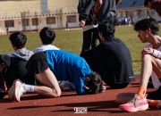 ac米兰-选手们为战胜困难而努力拼搏