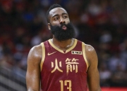 米兰,-火箭击败活塞，取得关键胜利