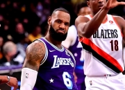 米兰体育网页版-湖人客场大胜公牛继续十连胜