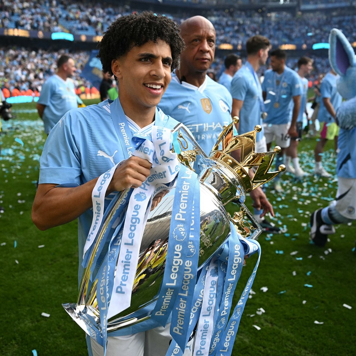 曼城轻松晋级,将角逐欧冠冠军 曼城轻松晋级,将角逐欧冠冠军