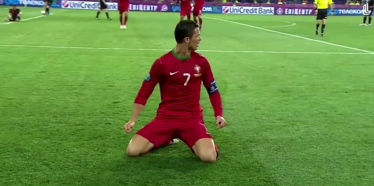 包含关键时刻球员的进球改写了比赛结果的词条