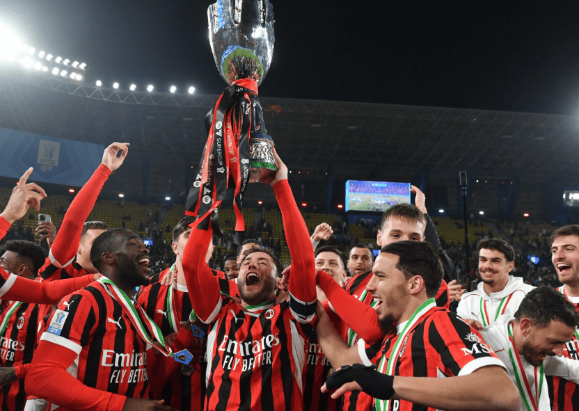 那不勒斯主场奋力,最终战平AC米兰 那不勒斯主场奋力,最终战平AC米兰