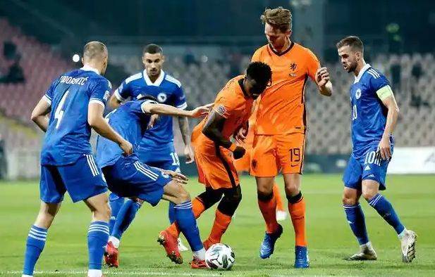 欧预赛一触即发，场面火爆异常