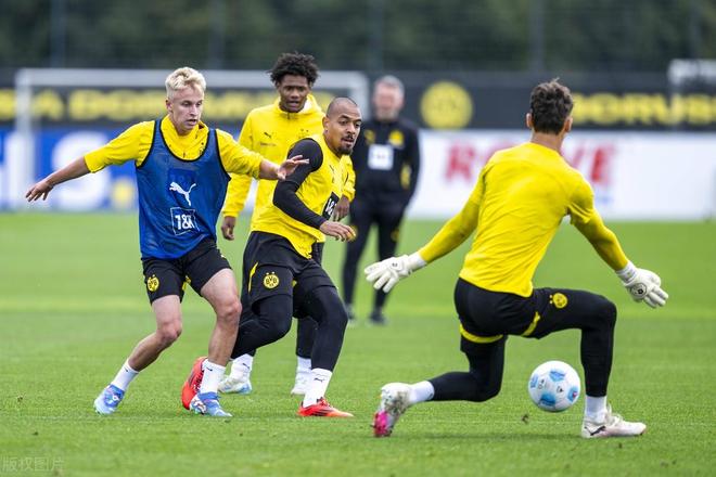 AC米兰积极备战，全队士气高昂迎接新挑战的简单介绍