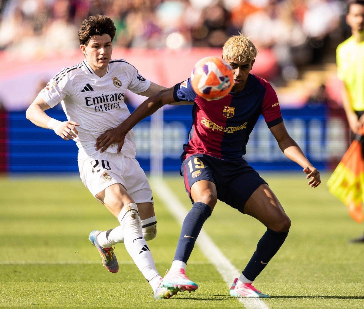 皇马客场大败阿尔梅里亚,遭遇困境 皇马客场大败阿尔梅里亚,遭遇困境