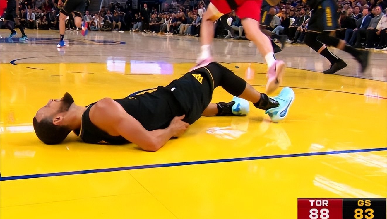 猛龙队抢得关键胜利，将系列赛带回主场