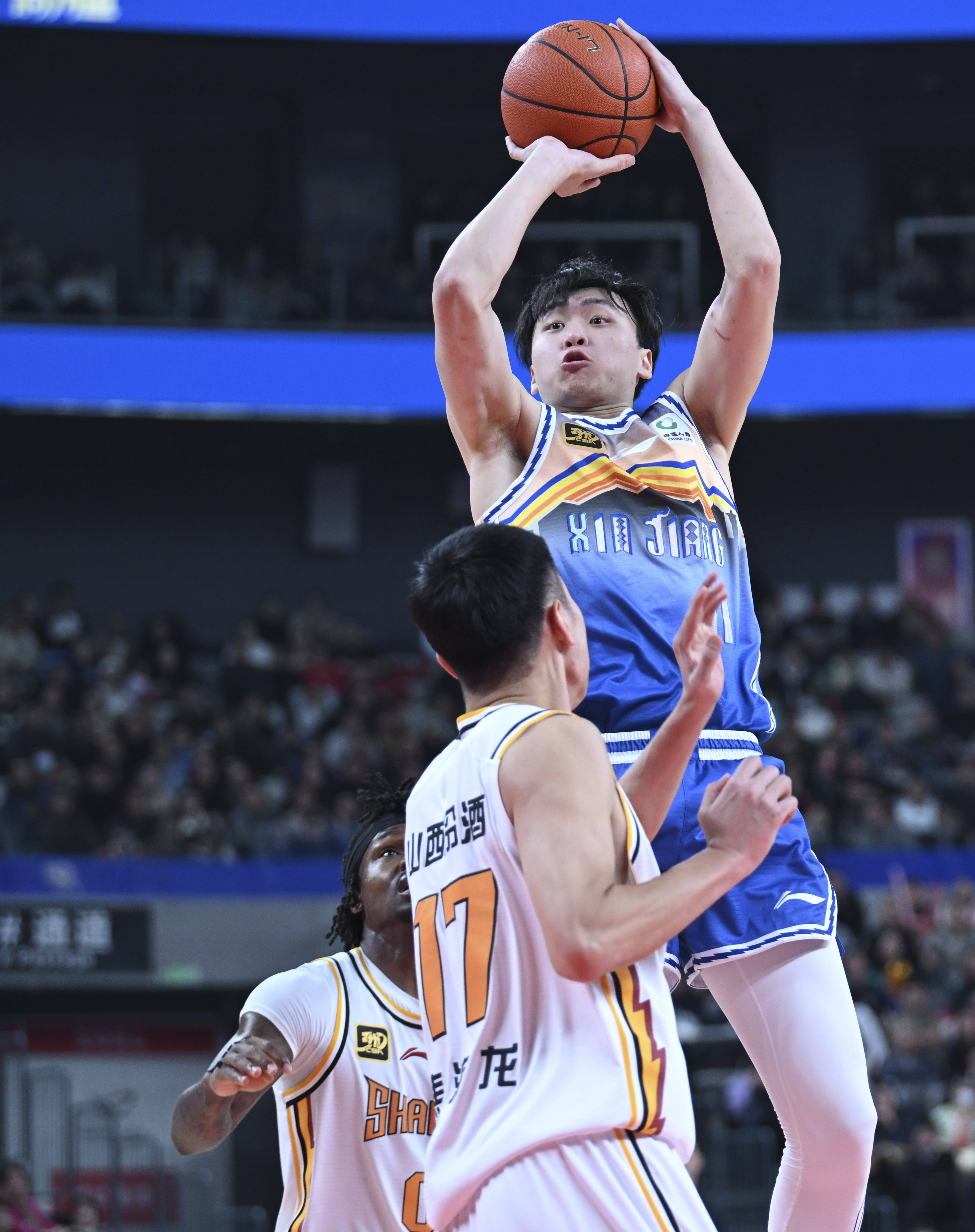 新疆男篮胜利在握，成功晋级