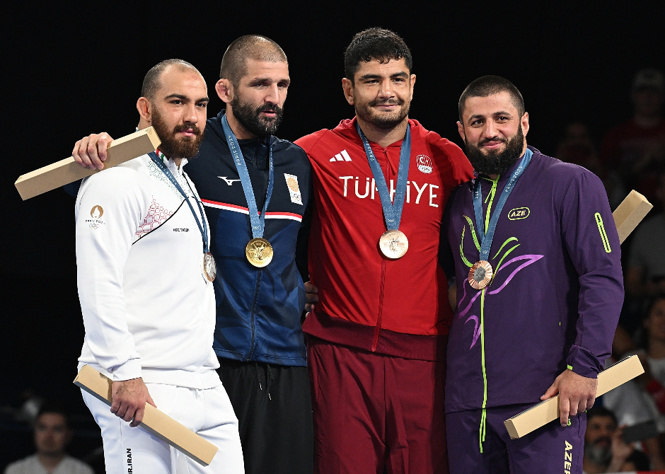 阿塞拜疆球队表现出色，惊艳世界的简单介绍