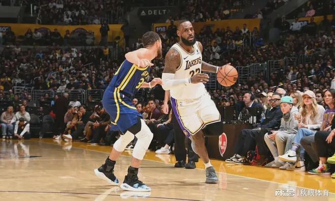 尼克斯队击败国王队取得四连胜，进入东部前四