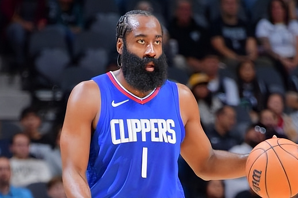 施特加特陷入低迷，球队状况堪忧，面临重大挑战