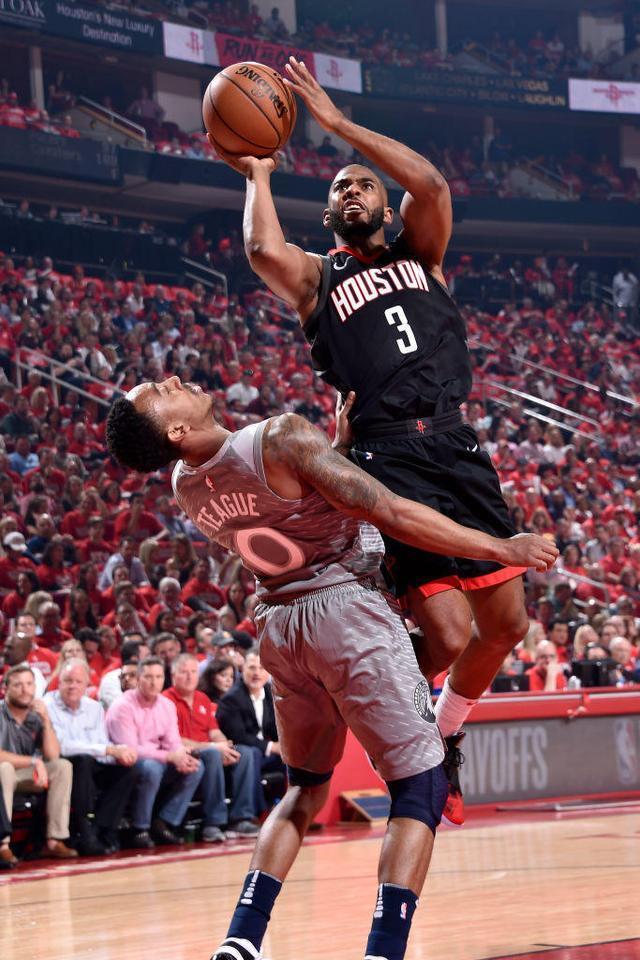 暴龙逆转公牛，季后赛首秀获胜