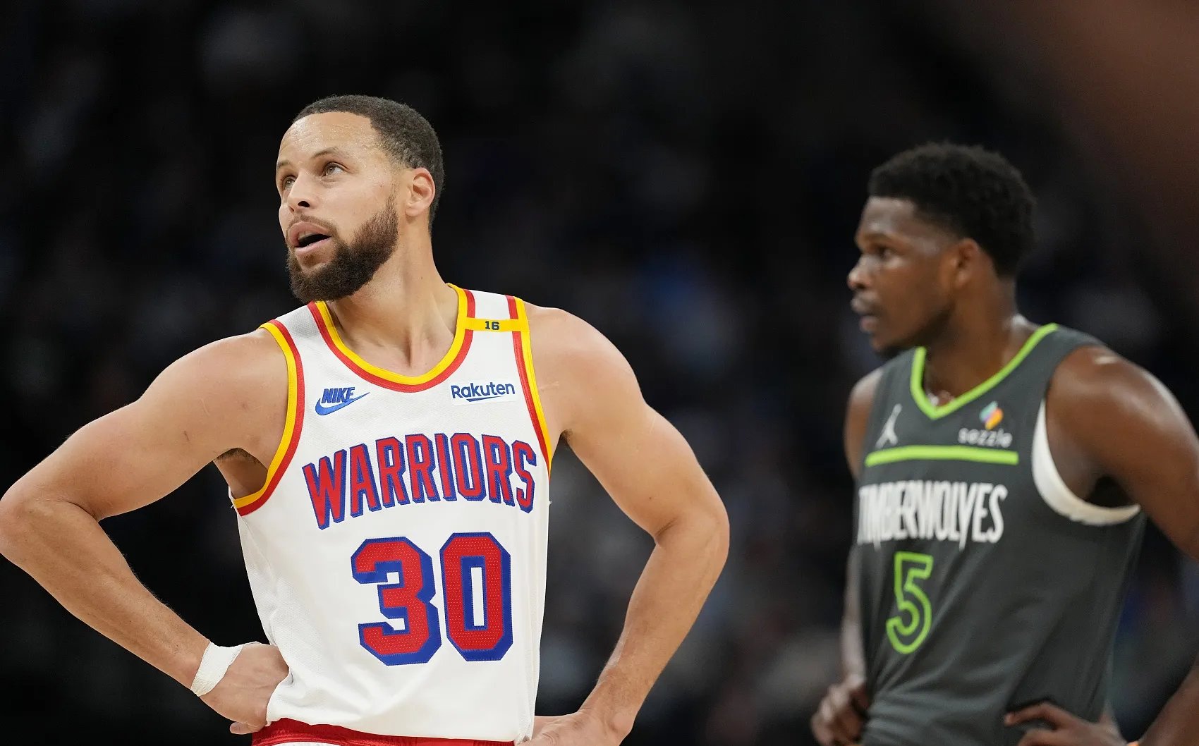 史蒂文森30分,森林狼轻取骑士的简单介绍 史蒂文森30分,森林狼轻取骑士的简单介绍