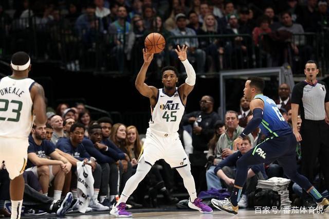 独行侠击败尼克斯，多诺万砍下25分