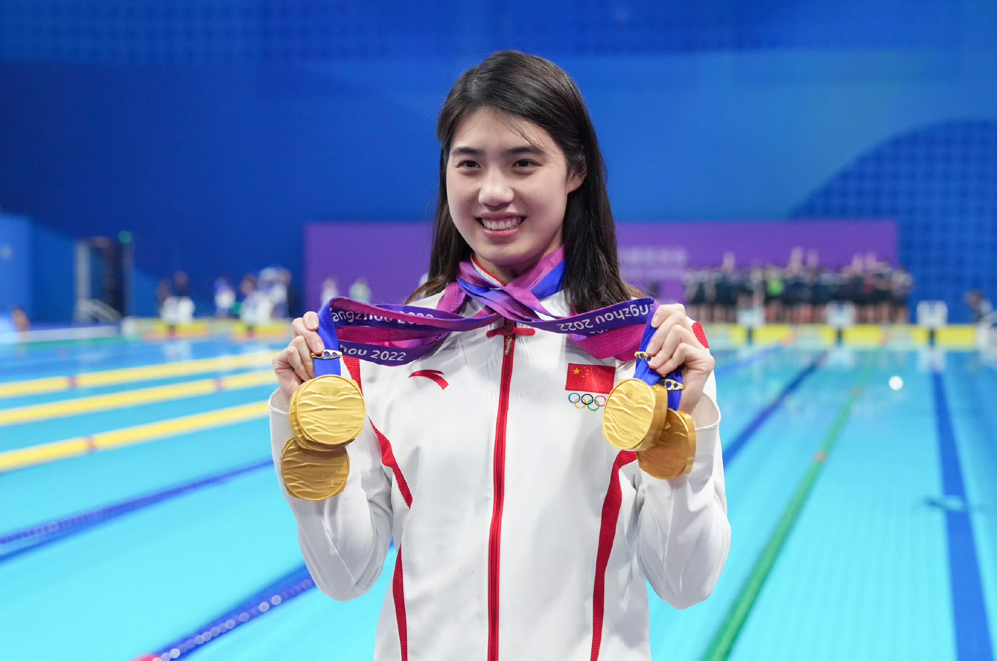 包含印尼亚运会：中国游泳队夺得4枚金牌的词条