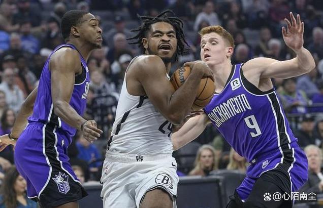 包含独行侠客场胜国王，西部排名继续攀升的词条