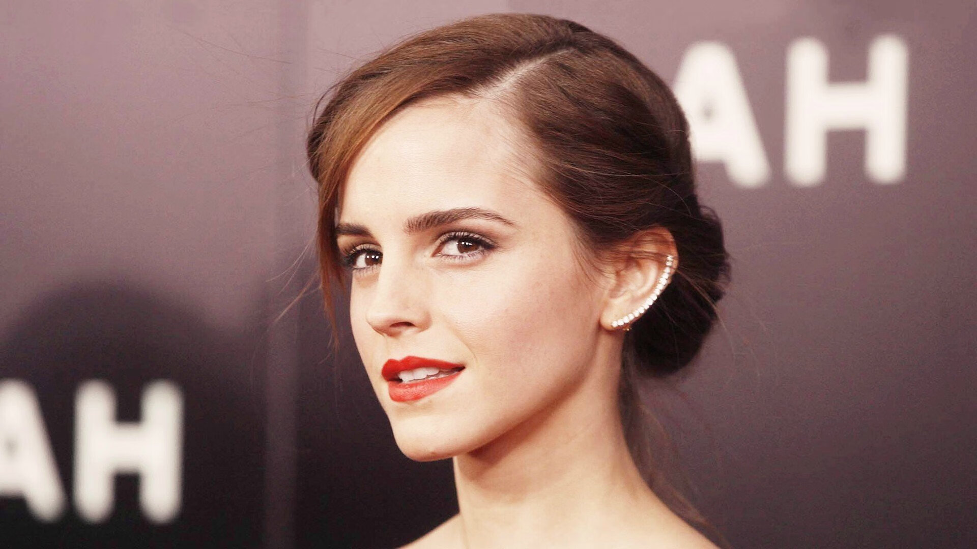 阿什拉夫扛起全队！墨西哥压哨绝杀乌克兰，诠释足球的坚韧与奇迹